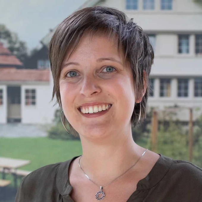 Mitarbeiterin bei der Stiftung Kinderdorf Pestalozzi. Sie ist zuständig für die Programme in Tansania.