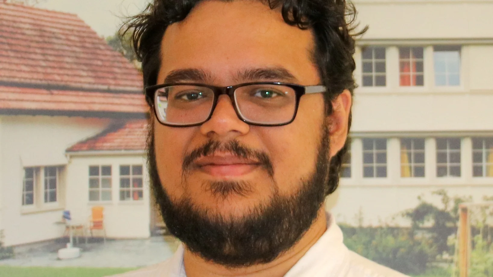 Mitarbeiter bei der Stiftung Kinderdorf Pestalozzi und ist verantwortlicher Institutionelle Partnerschaften.