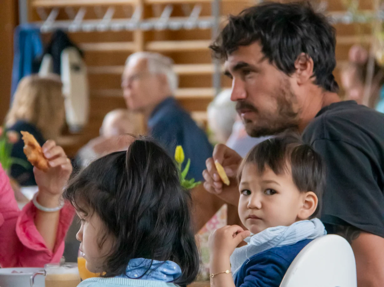 Osterbrunch im Kinderdorf Pestalozzi